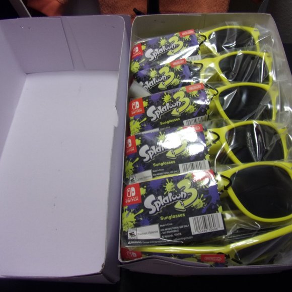 12 pair of Nintendo Switch Splatoon 3 Sunglasses NEW IN PACKAGING